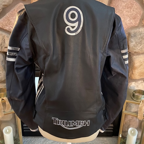 Ladies Triumph Racer/Moto Leather Jacket Size L NWT - Picture 2 of 4